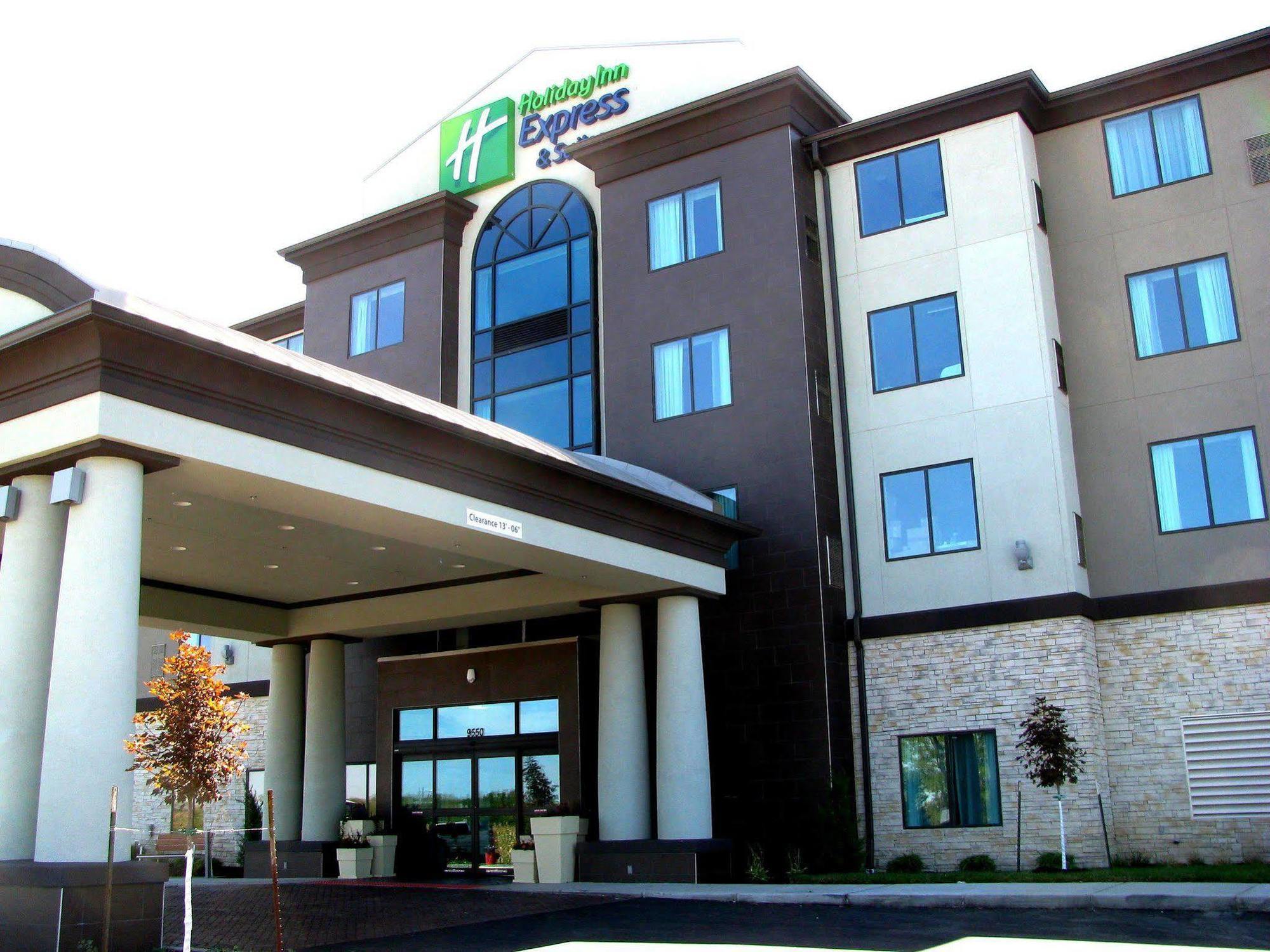 Holiday Inn Express Hotel & Suites North Kansas City By Ihg Экстерьер фото