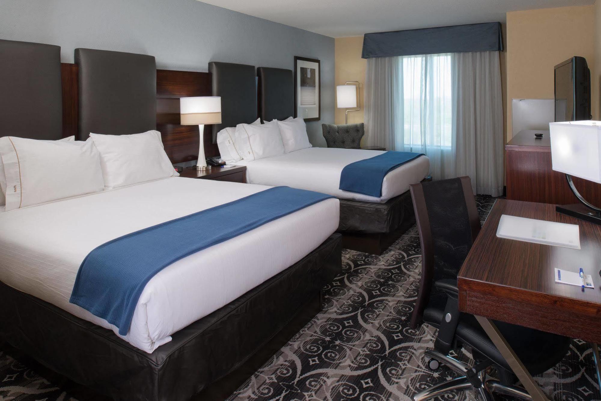 Holiday Inn Express Hotel & Suites North Kansas City By Ihg Экстерьер фото
