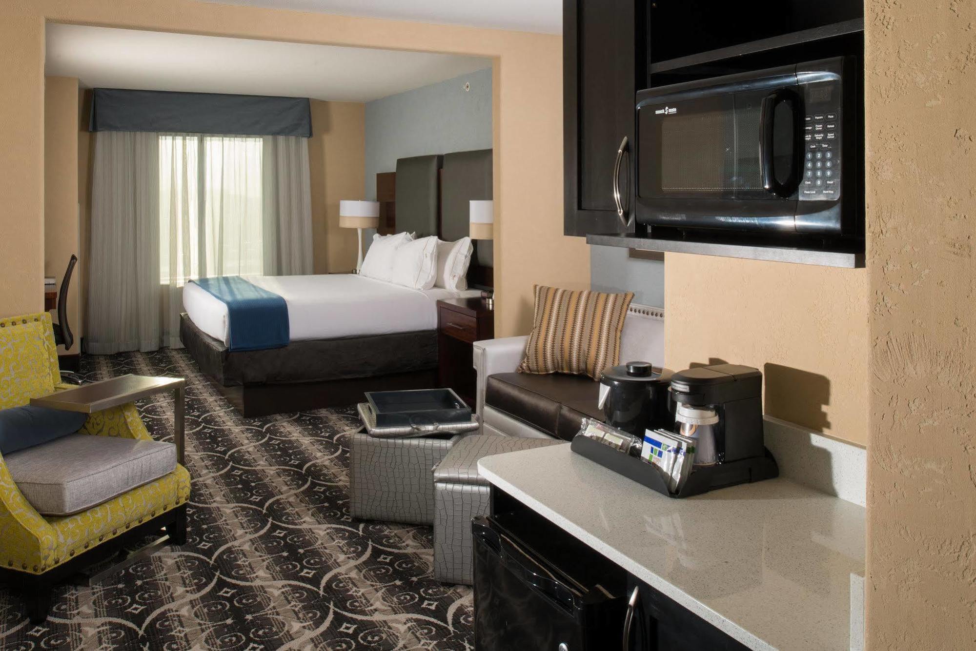 Holiday Inn Express Hotel & Suites North Kansas City By Ihg Экстерьер фото