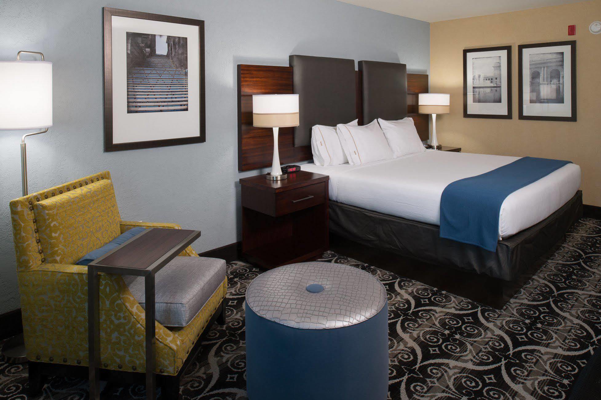 Holiday Inn Express Hotel & Suites North Kansas City By Ihg Экстерьер фото