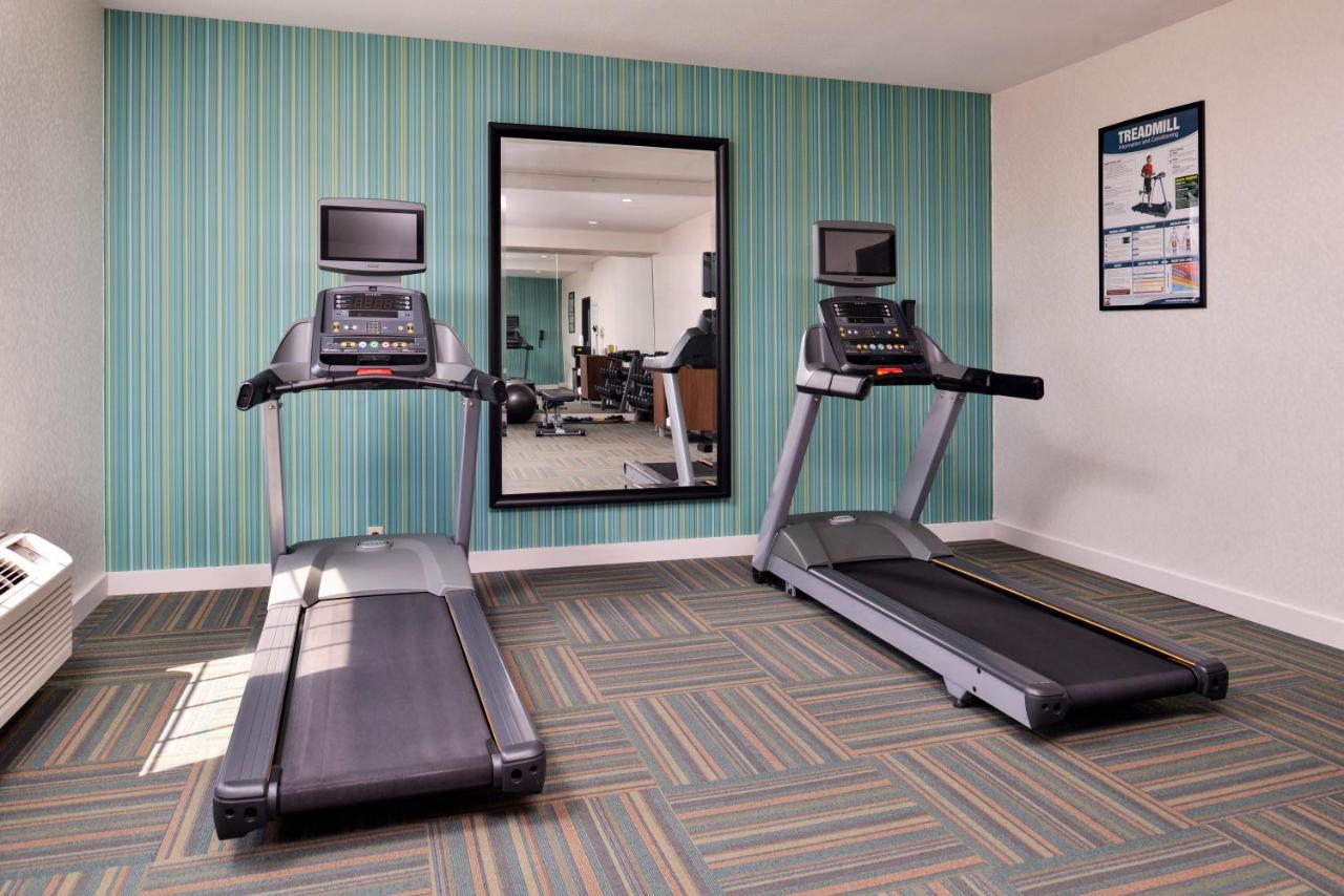 Holiday Inn Express Hotel & Suites North Kansas City By Ihg Экстерьер фото