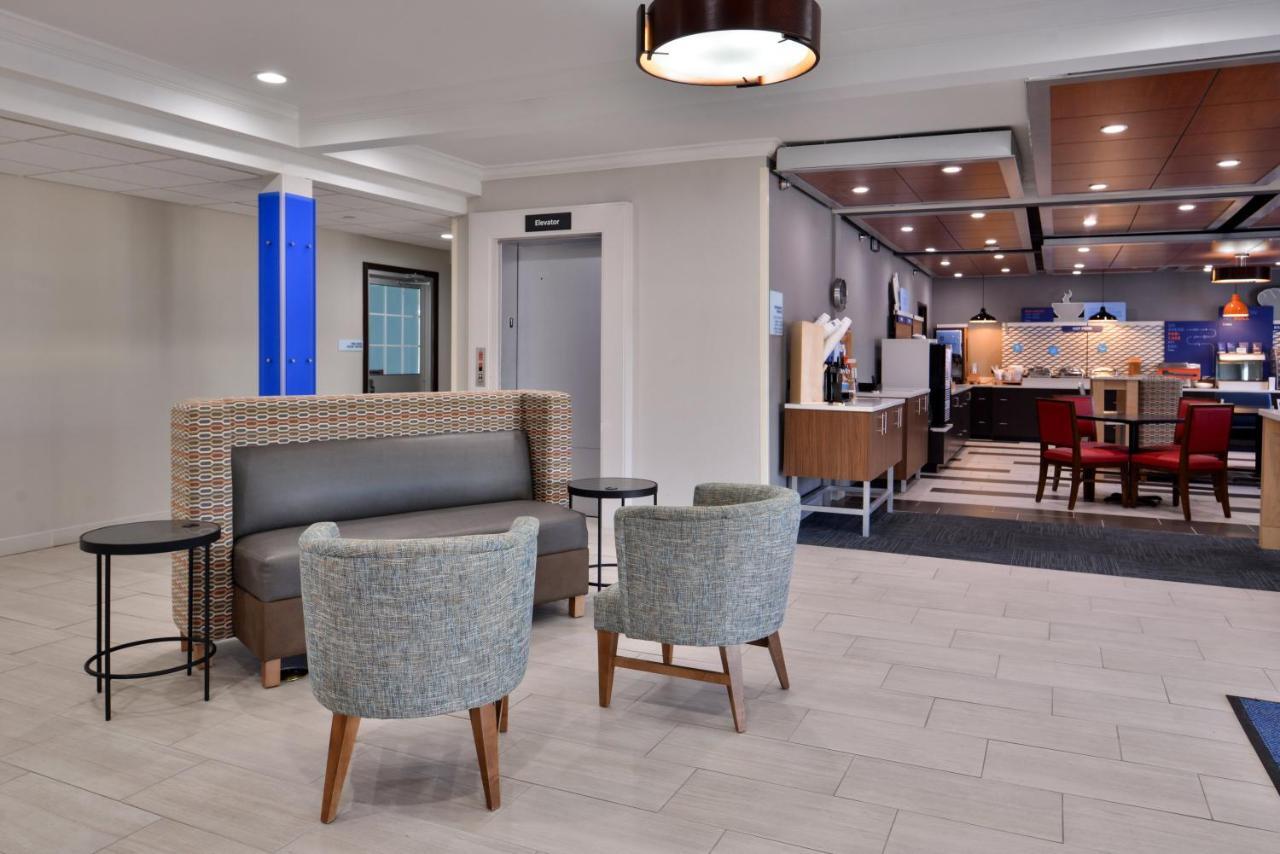 Holiday Inn Express Hotel & Suites North Kansas City By Ihg Экстерьер фото