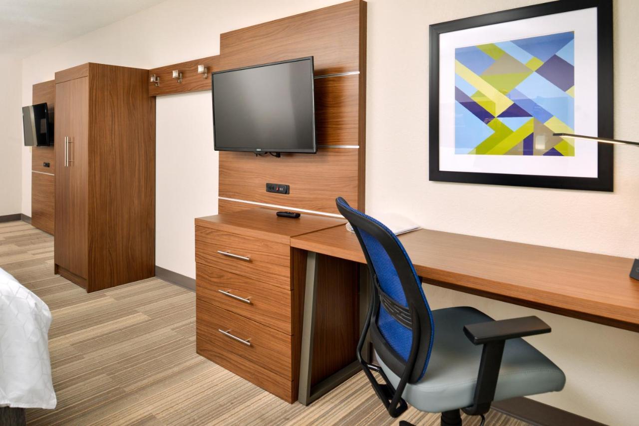 Holiday Inn Express Hotel & Suites North Kansas City By Ihg Экстерьер фото