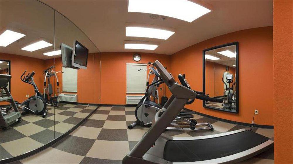 Holiday Inn Express Hotel & Suites North Kansas City By Ihg Экстерьер фото
